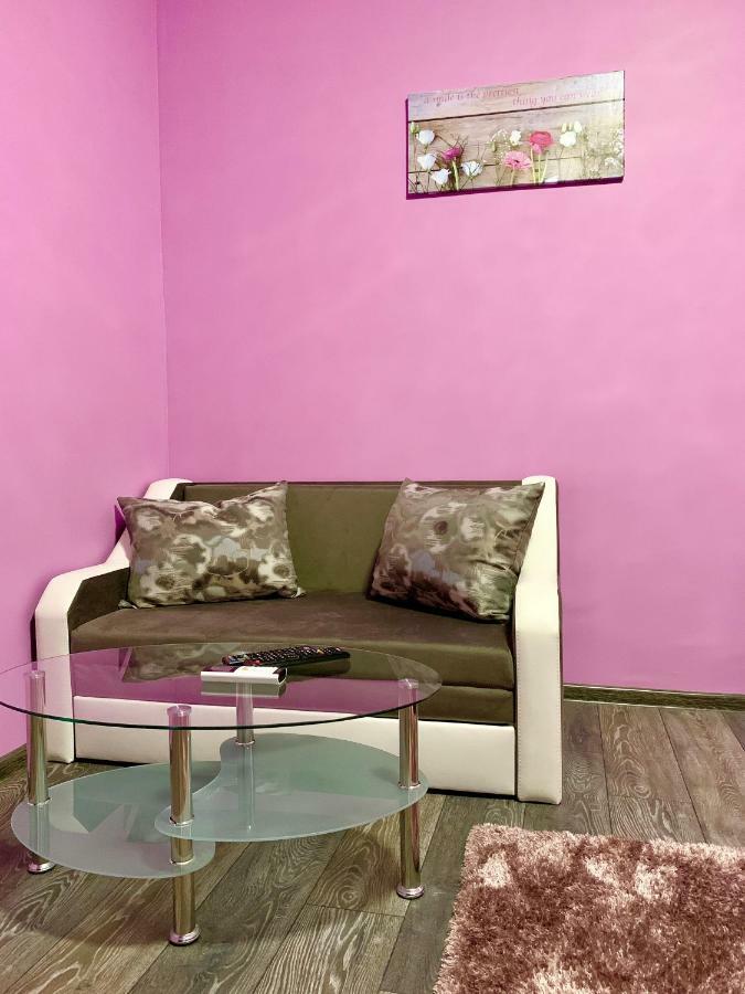 Niki Apartemen