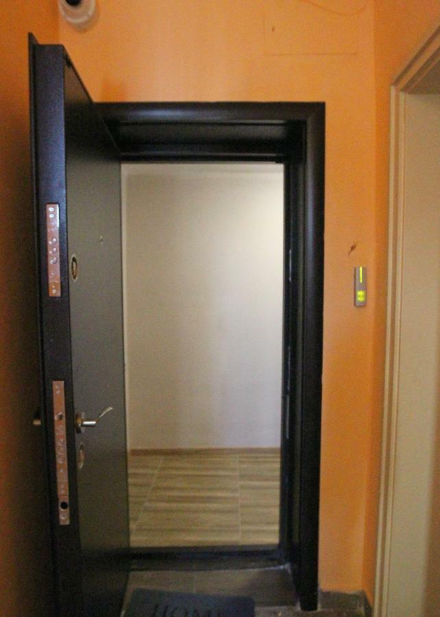 Niki Apartment *